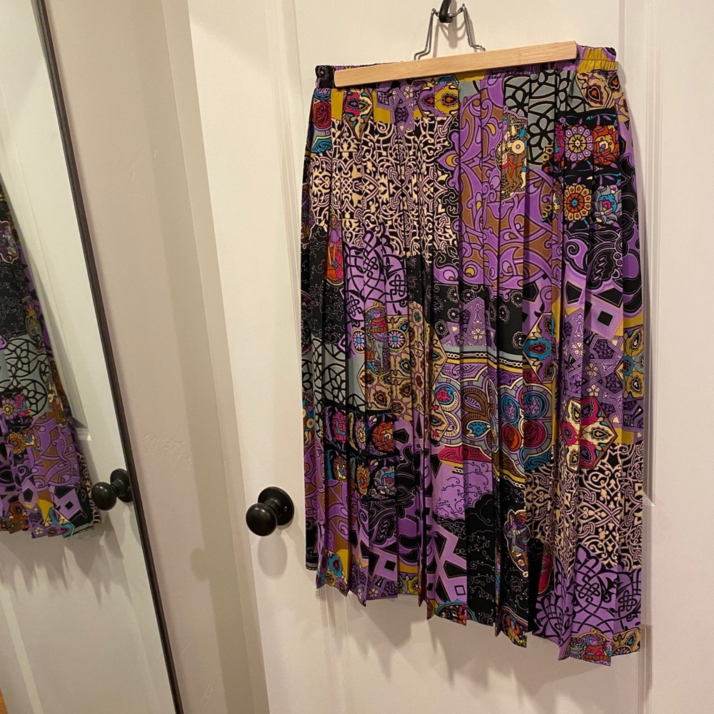 Rad Vintage Pleated Skirt